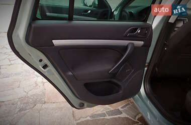 Универсал Skoda Octavia 2010 в 