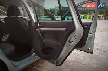 Универсал Skoda Octavia 2010 в 