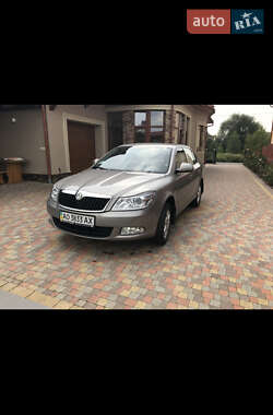 Седан Skoda Octavia 2010 в Ужгороде