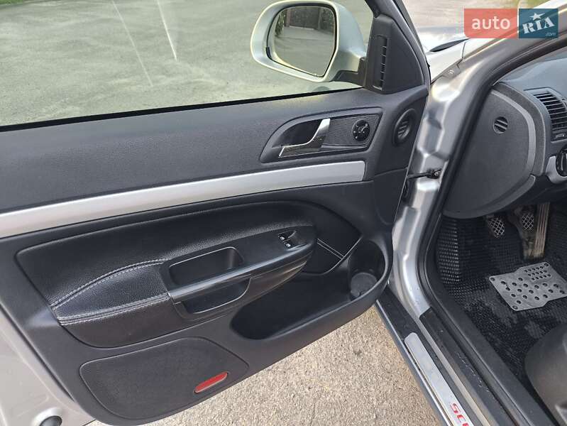 Универсал Skoda Octavia 2012 в Павлограде фото 12 Универсал Skoda Octavia 2012 в Павлограде