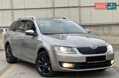 Універсал Skoda Octavia 2015 в Ужгороді