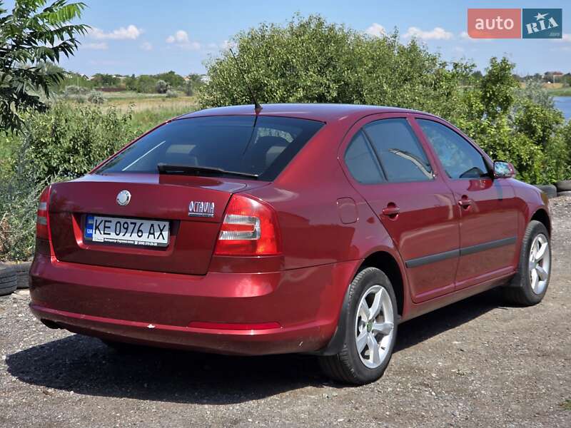 Ліфтбек Skoda Octavia 2008 в Новомосковську