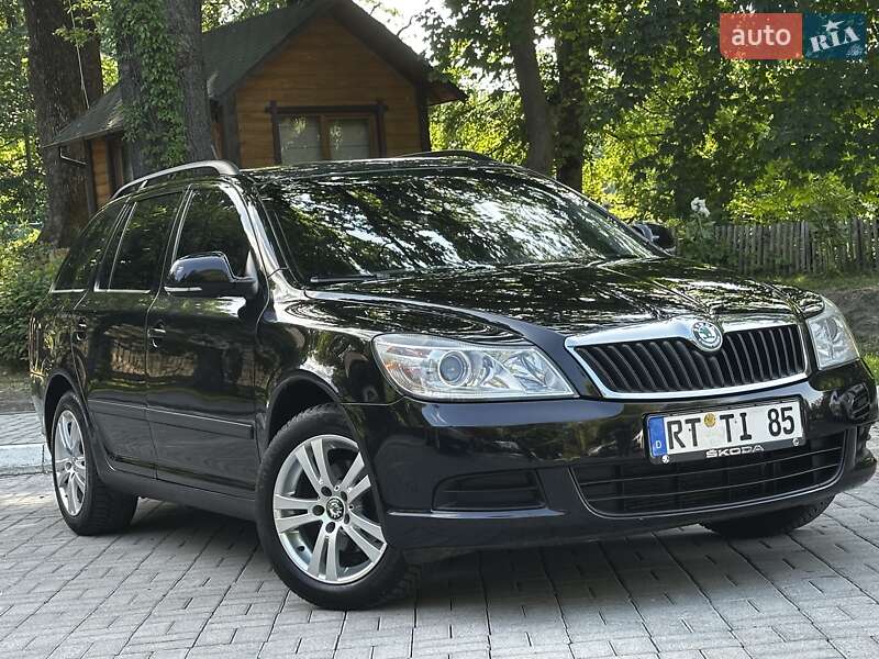 Універсал Skoda Octavia 2011 в Дрогобичі