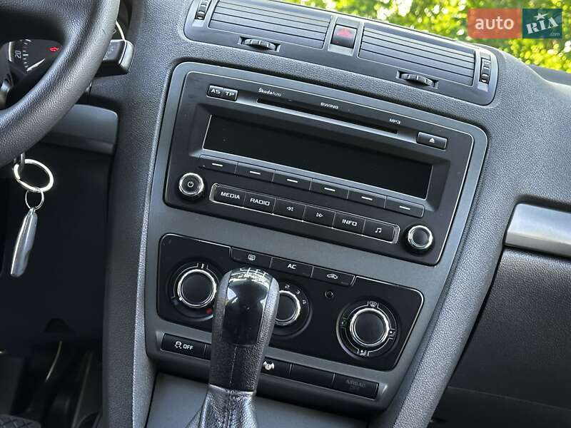 Універсал Skoda Octavia 2011 в Дрогобичі