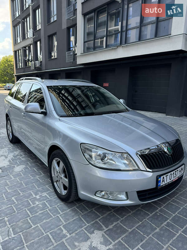 Универсал Skoda Octavia 2012 в Ивано-Франковске