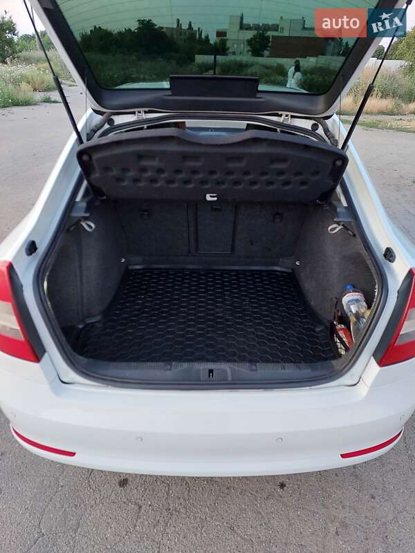 Лифтбек Skoda Octavia 2012 в Кропивницком