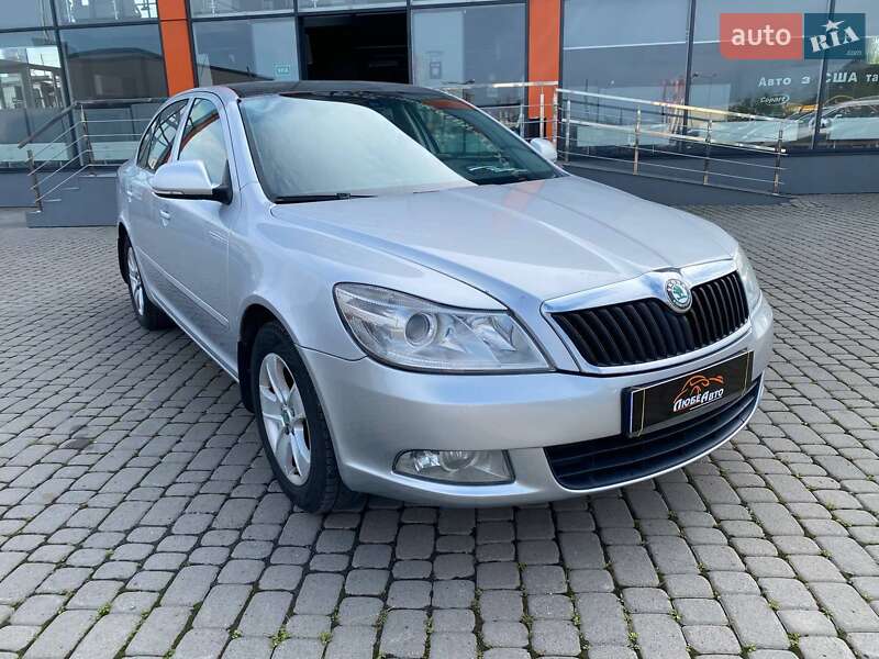 Лифтбек Skoda Octavia 2011 в 