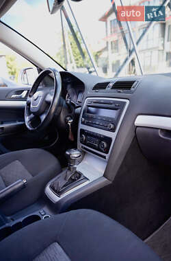 Лифтбек Skoda Octavia 2009 в 