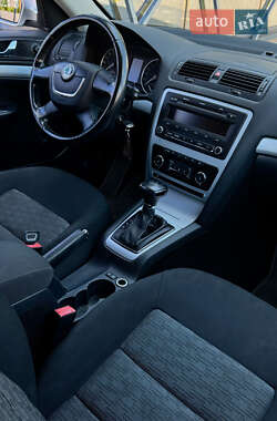 Лифтбек Skoda Octavia 2009 в 