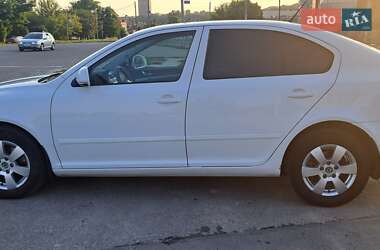 Лифтбек Skoda Octavia 2012 в 