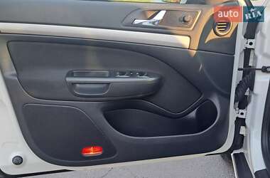 Лифтбек Skoda Octavia 2012 в 
