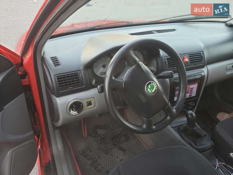 Лифтбек Skoda Octavia 1999 в Вышгороде