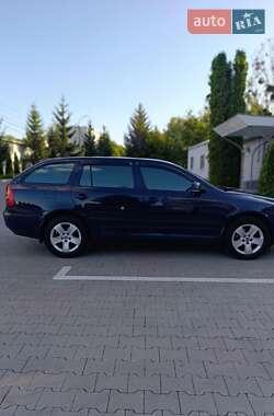 Универсал Skoda Octavia 2011 в 