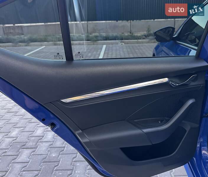 Лифтбек Skoda Octavia 2021 в Киеве
