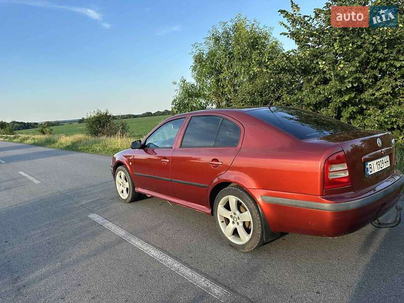 Лифтбек Skoda Octavia 2002 в Миргороде