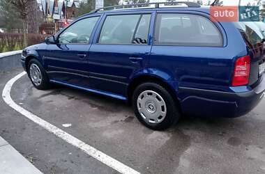 Универсал Skoda Octavia 2010 в 