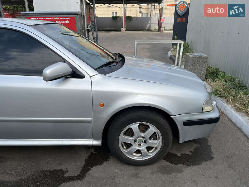 Лифтбек Skoda Octavia 1999 в Киеве