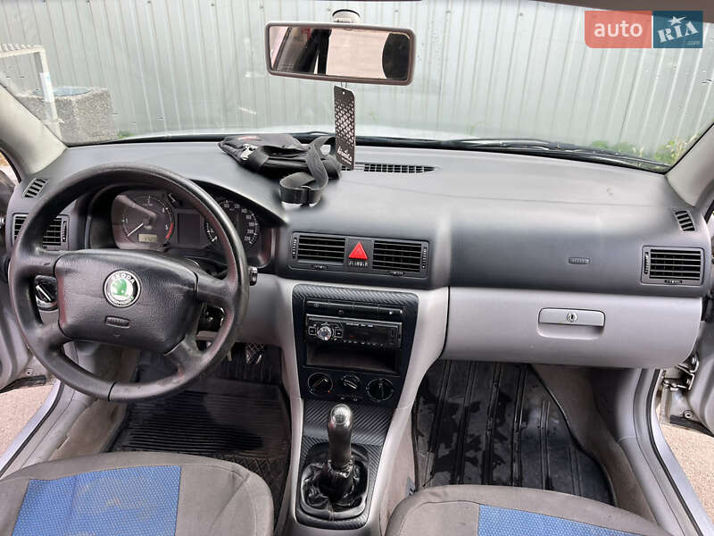 Лифтбек Skoda Octavia 1999 в Киеве