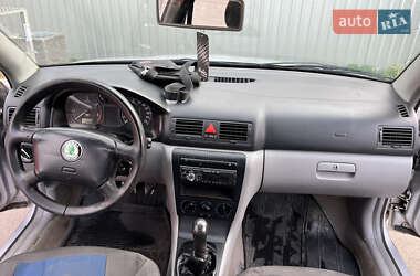 Лифтбек Skoda Octavia 1999 в 