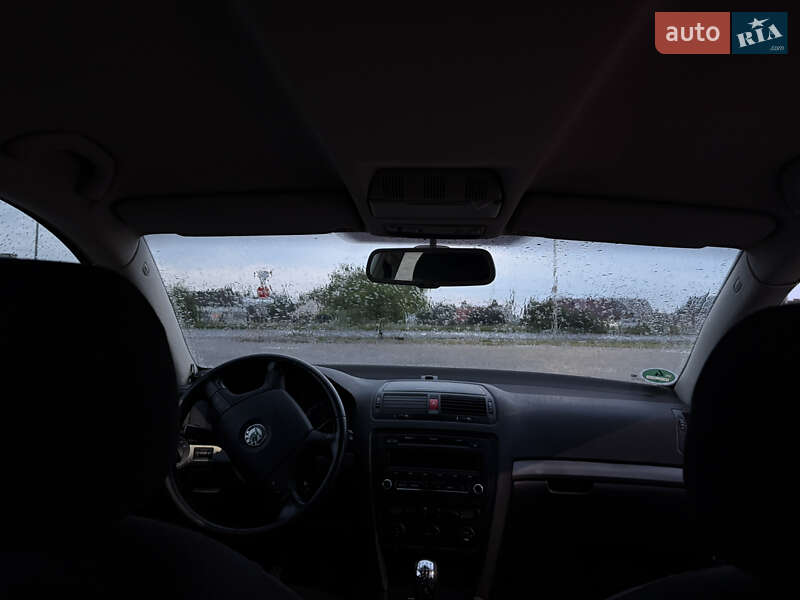 Универсал Skoda Octavia 2005 в Городке