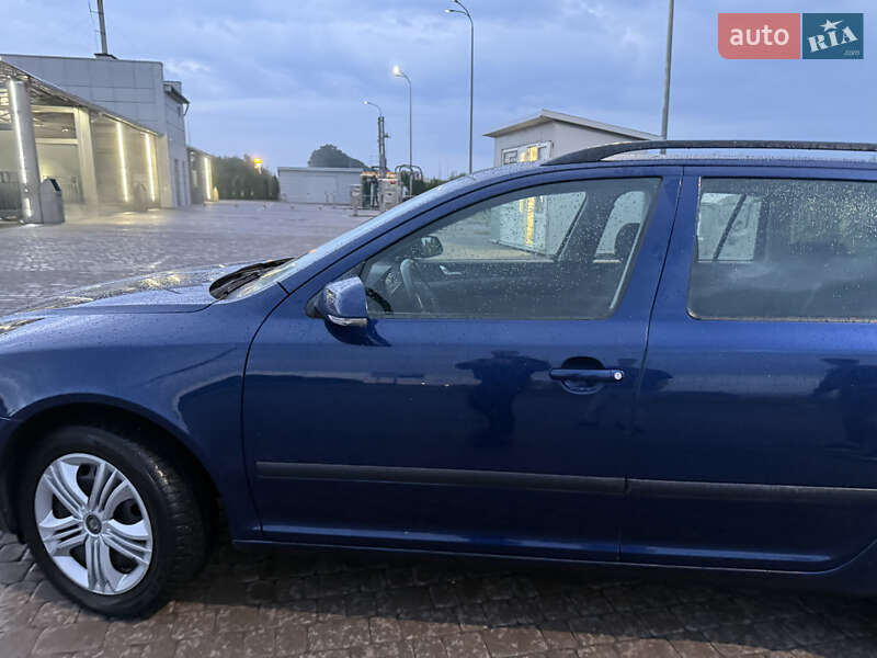 Универсал Skoda Octavia 2005 в Городке