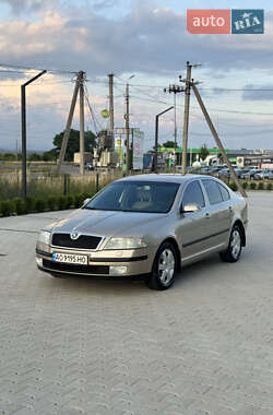 Ліфтбек Skoda Octavia 2005 в Хусті