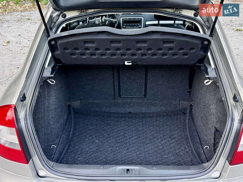 Лифтбек Skoda Octavia 2010 в Виннице
