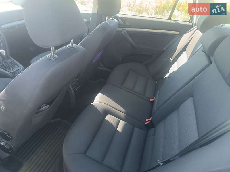 Универсал Skoda Octavia 2006 в Бобровице