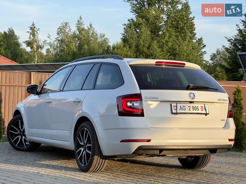 Универсал Skoda Octavia 2017 в Стрые