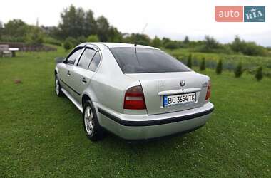 Лифтбек Skoda Octavia 1999 в 