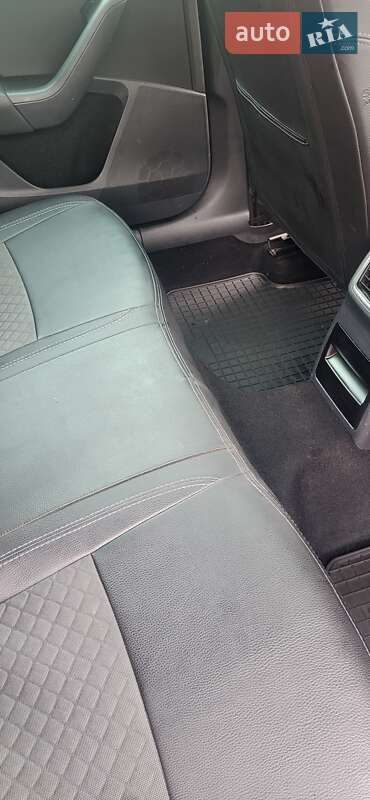 Универсал Skoda Octavia 2014 в Миргороде