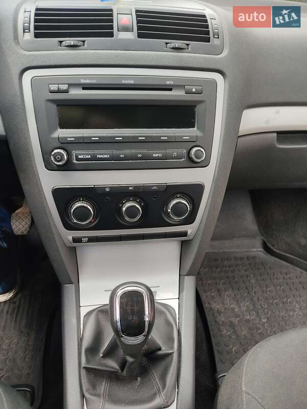 Лифтбек Skoda Octavia 2012 в Львове