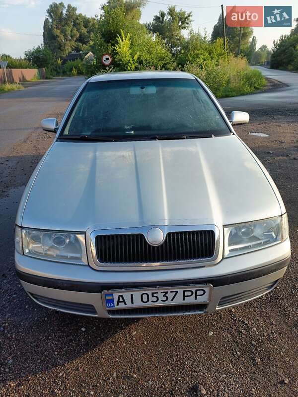 Лифтбек Skoda Octavia 2001 в Попельне