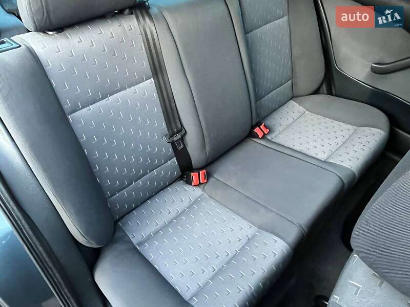 Лифтбек Skoda Octavia 2006 в Первомайске