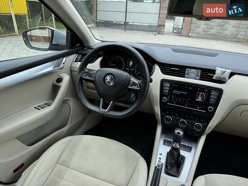 Универсал Skoda Octavia 2016 в Ровно