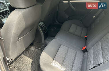Лифтбек Skoda Octavia 2012 в 