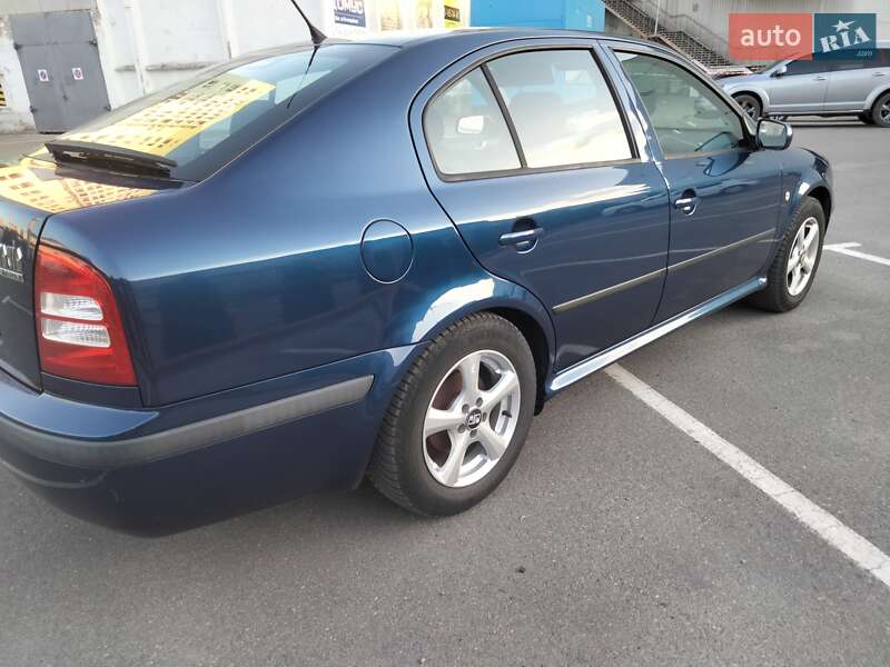 Лифтбек Skoda Octavia 2008 в Полтаве