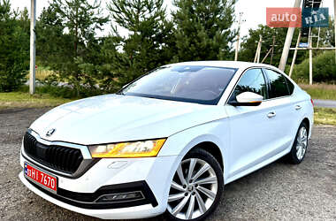 Лифтбек Skoda Octavia 2021 в Трускавце