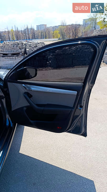 Универсал Skoda Octavia 2015 в Харькове