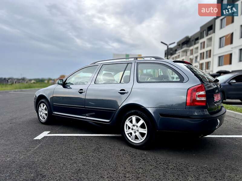 Универсал Skoda Octavia 2007 в Ровно