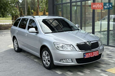 Универсал Skoda Octavia 2010 в Полтаве