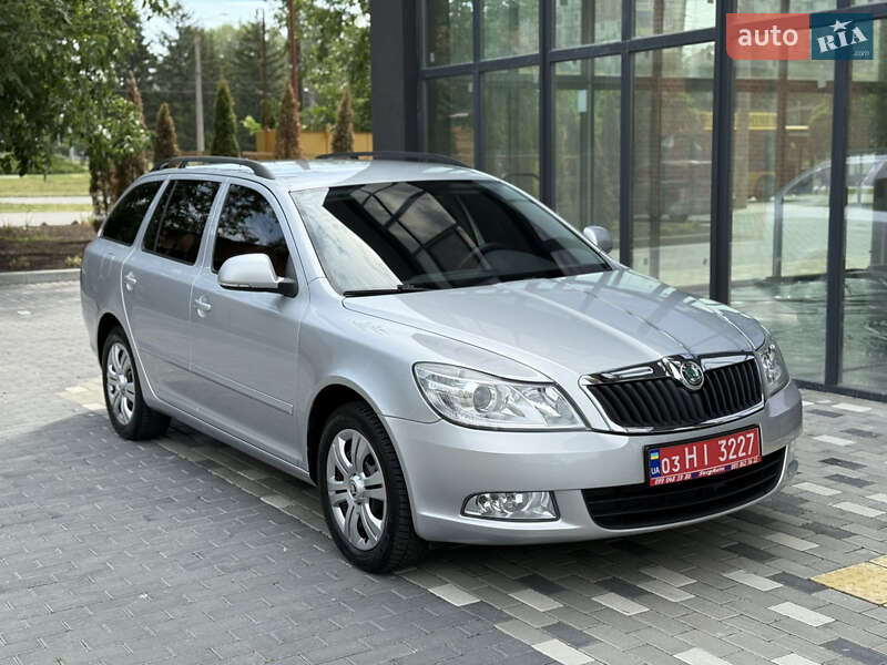 Универсал Skoda Octavia 2010 в Полтаве