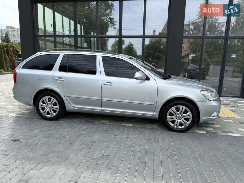 Универсал Skoda Octavia 2010 в Полтаве