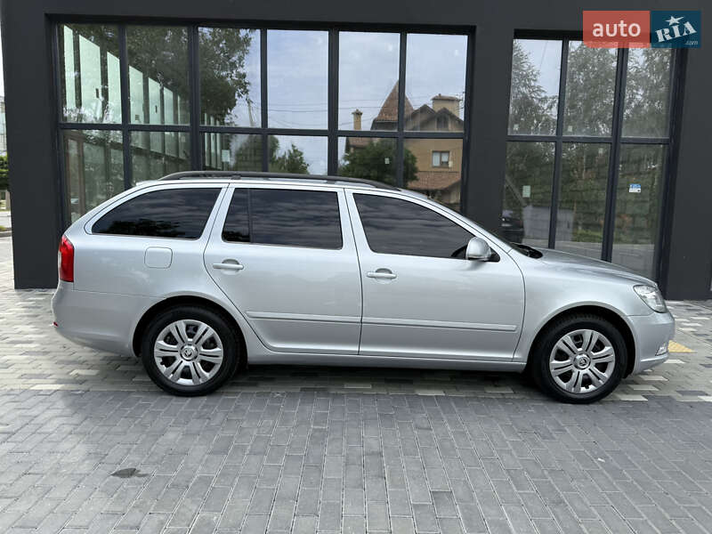 Универсал Skoda Octavia 2010 в Полтаве