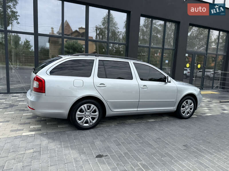 Универсал Skoda Octavia 2010 в Полтаве