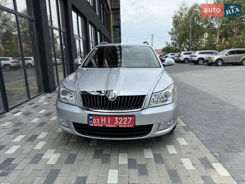 Универсал Skoda Octavia 2010 в Полтаве