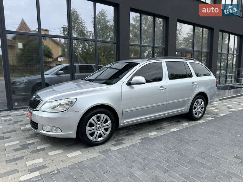 Универсал Skoda Octavia 2010 в Полтаве