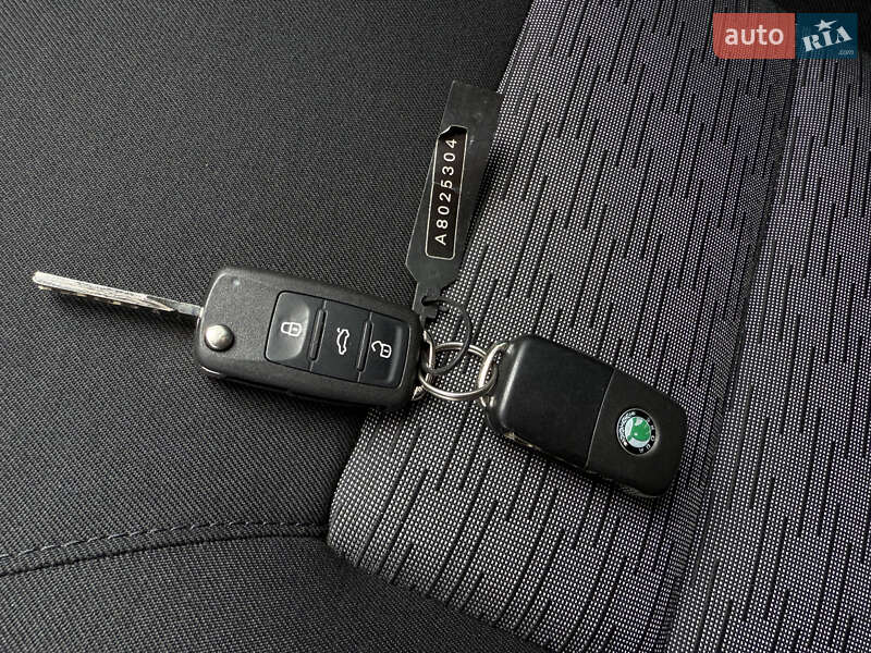 Универсал Skoda Octavia 2010 в Полтаве