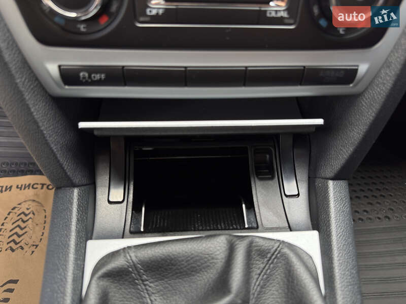 Универсал Skoda Octavia 2010 в Полтаве