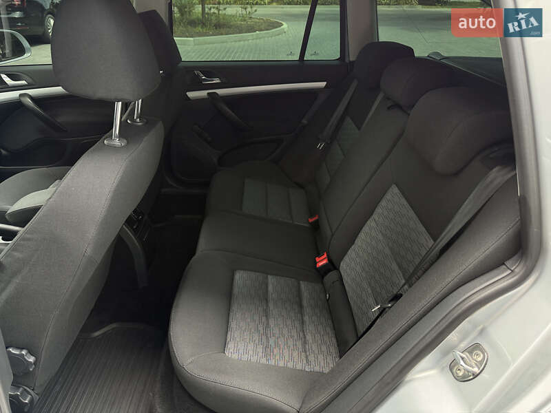 Универсал Skoda Octavia 2010 в Полтаве